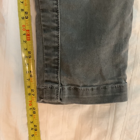 J Brand ‘ginger’ mid rise utility pant in silver fox - Picture 12 of 12